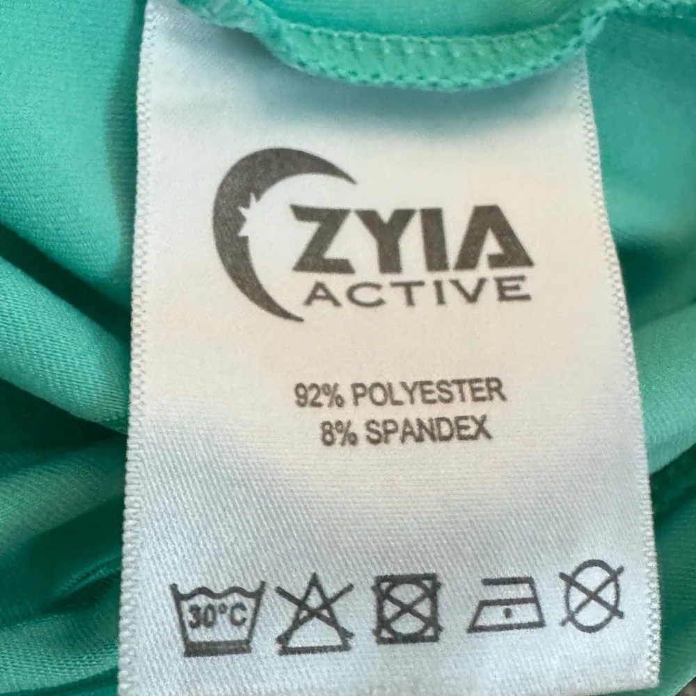 ZYIA Green Sleeveless Racerback Havana Tank Top - Picture 8 of 9
